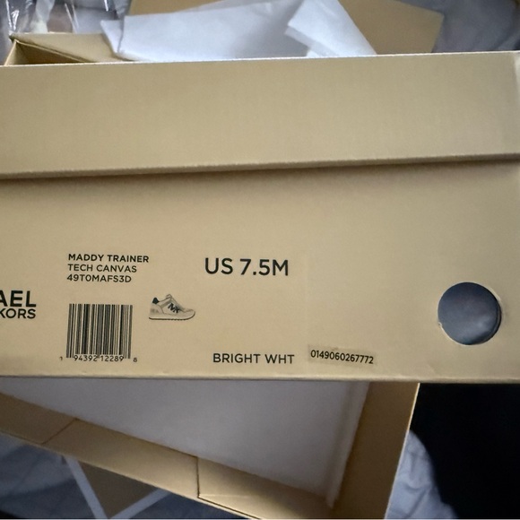 Michael Kors White and Black Sneakers with Sporty Design - Picture 6 of 10